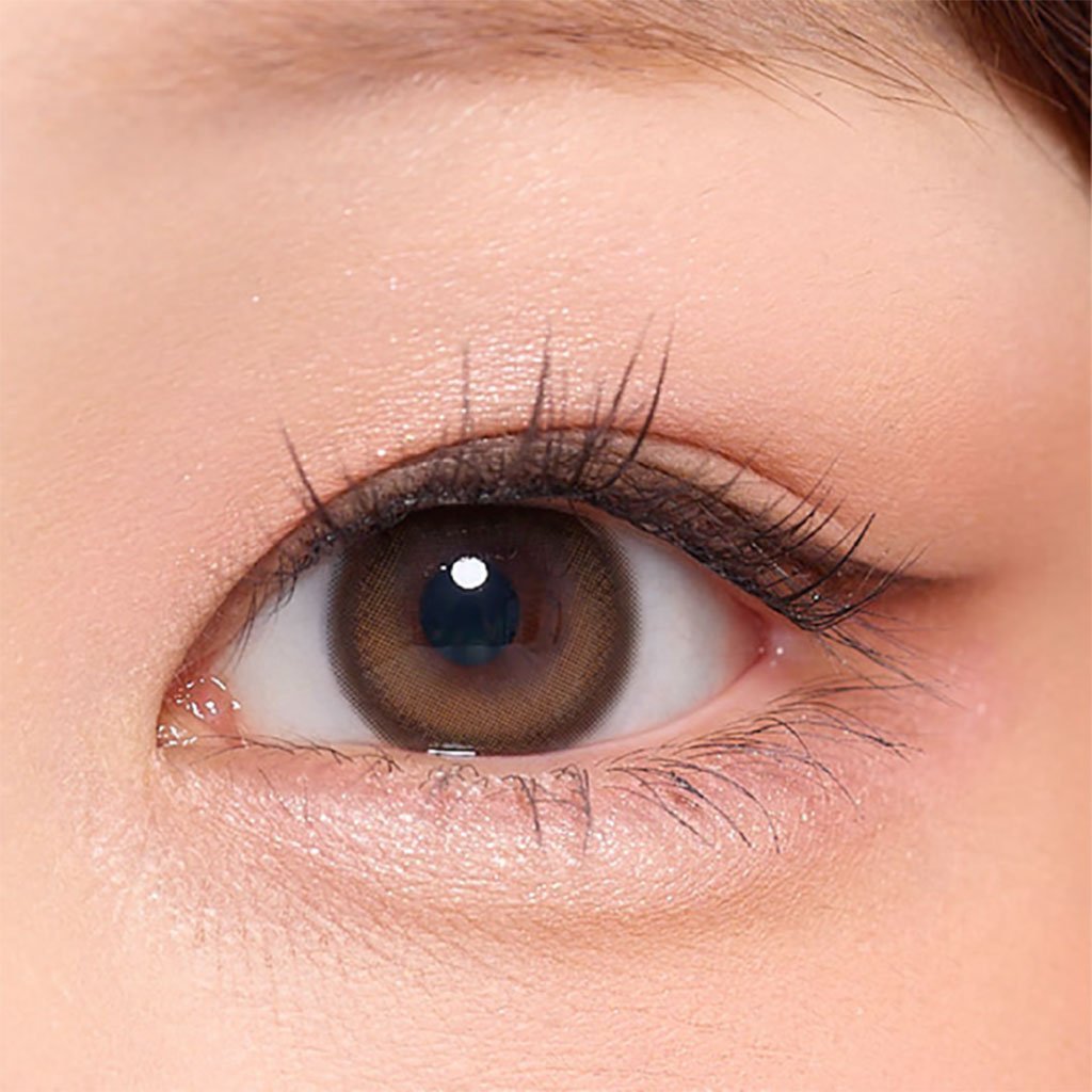 lensme-korean-style-monthly-colored-contact-lenses-shine-1.jpg LensMe Shine - 2 Lenses - الصورة 1